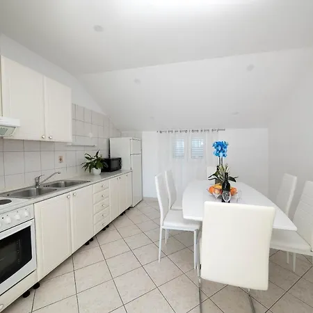 With Swimming Pool - 12116 Apartman Crikvenica