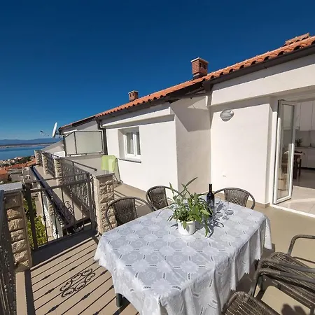 Lägenhet With Swimming Pool - 12116 Crikvenica