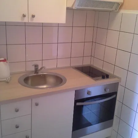 Apartman With Swimming Pool - 12116 *