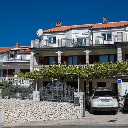 With A Swimming Pool - 12116 * Crikvenica