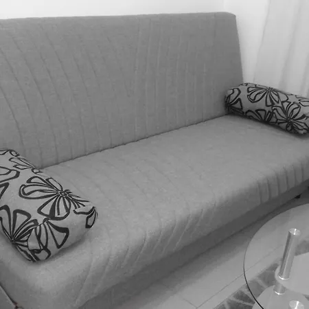 With Swimming Pool - 12116 Appartement