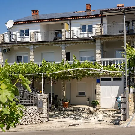 With Swimming Pool - 12116 Appartement Crikvenica