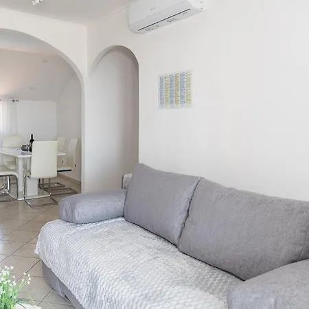 With Swimming Pool - 12116 Appartement *